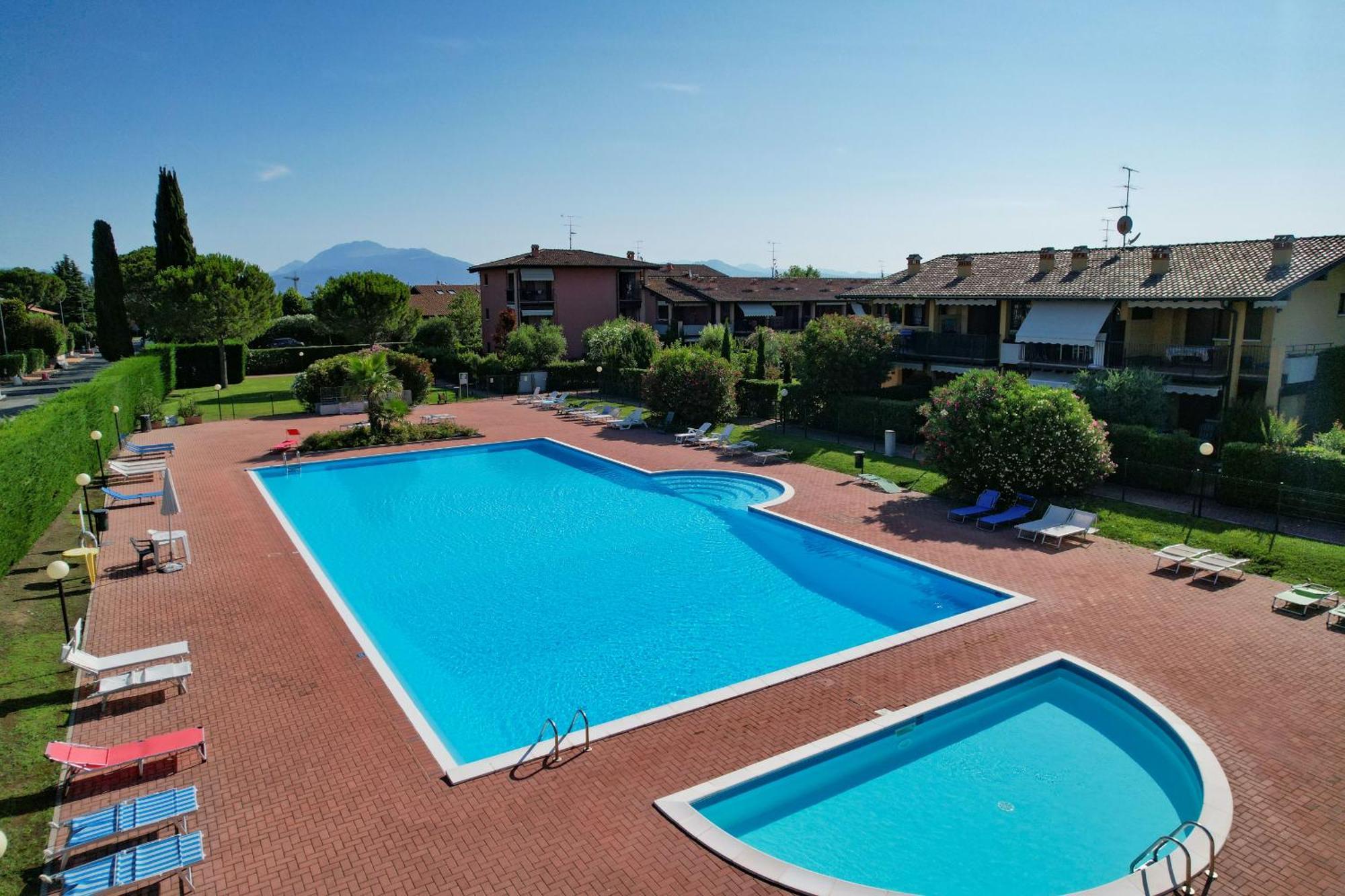 Appartamento Al Cascinale Desenzano del Garda Luaran gambar