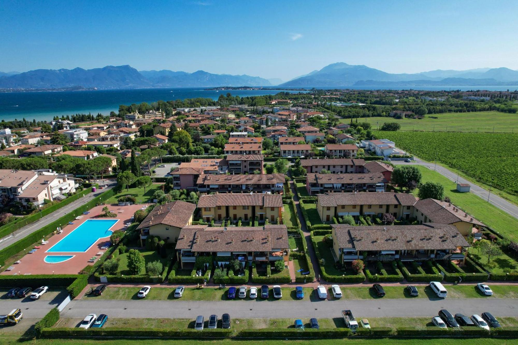 Appartamento Al Cascinale Desenzano del Garda Luaran gambar