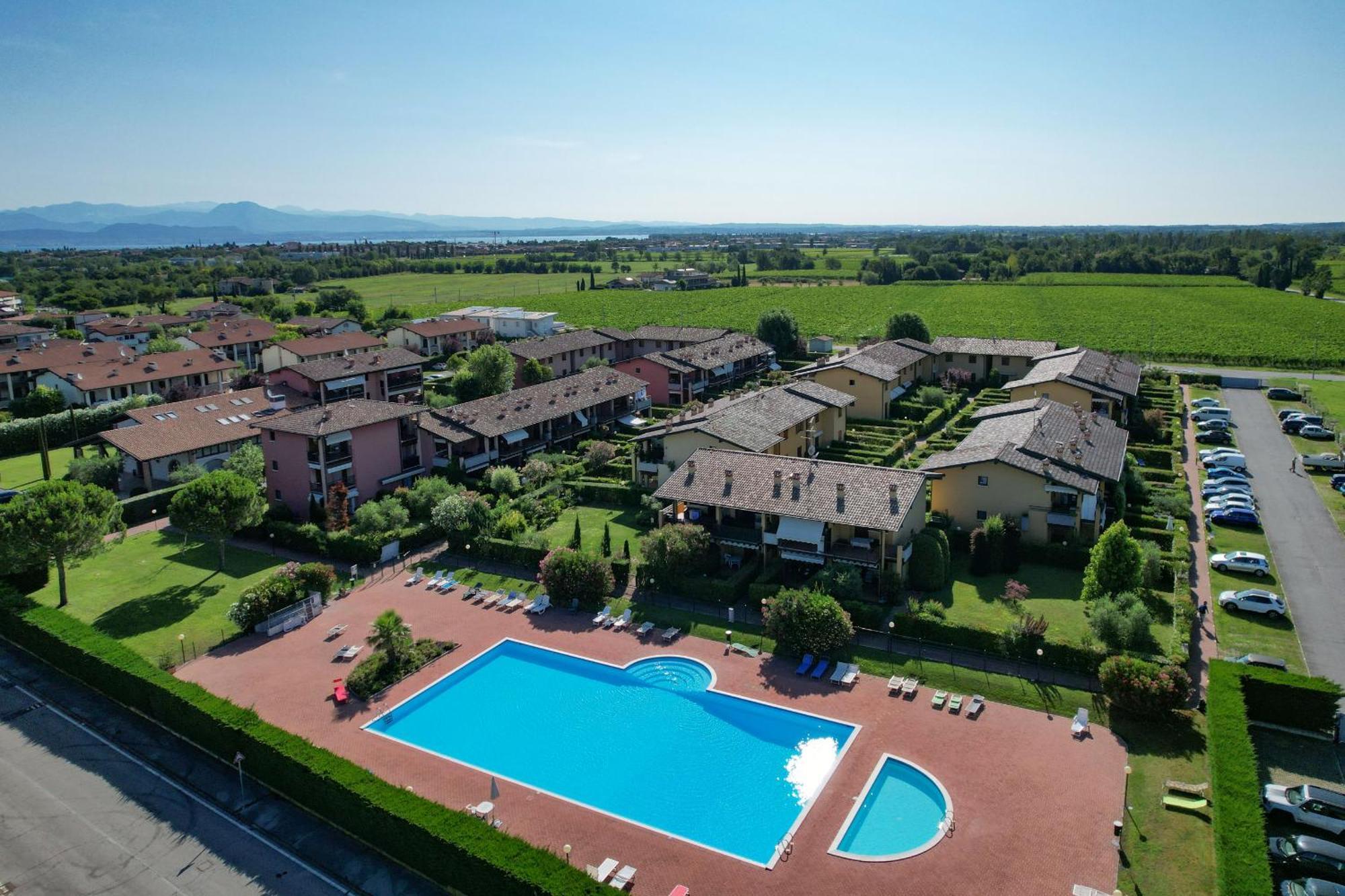 Appartamento Al Cascinale Desenzano del Garda Luaran gambar
