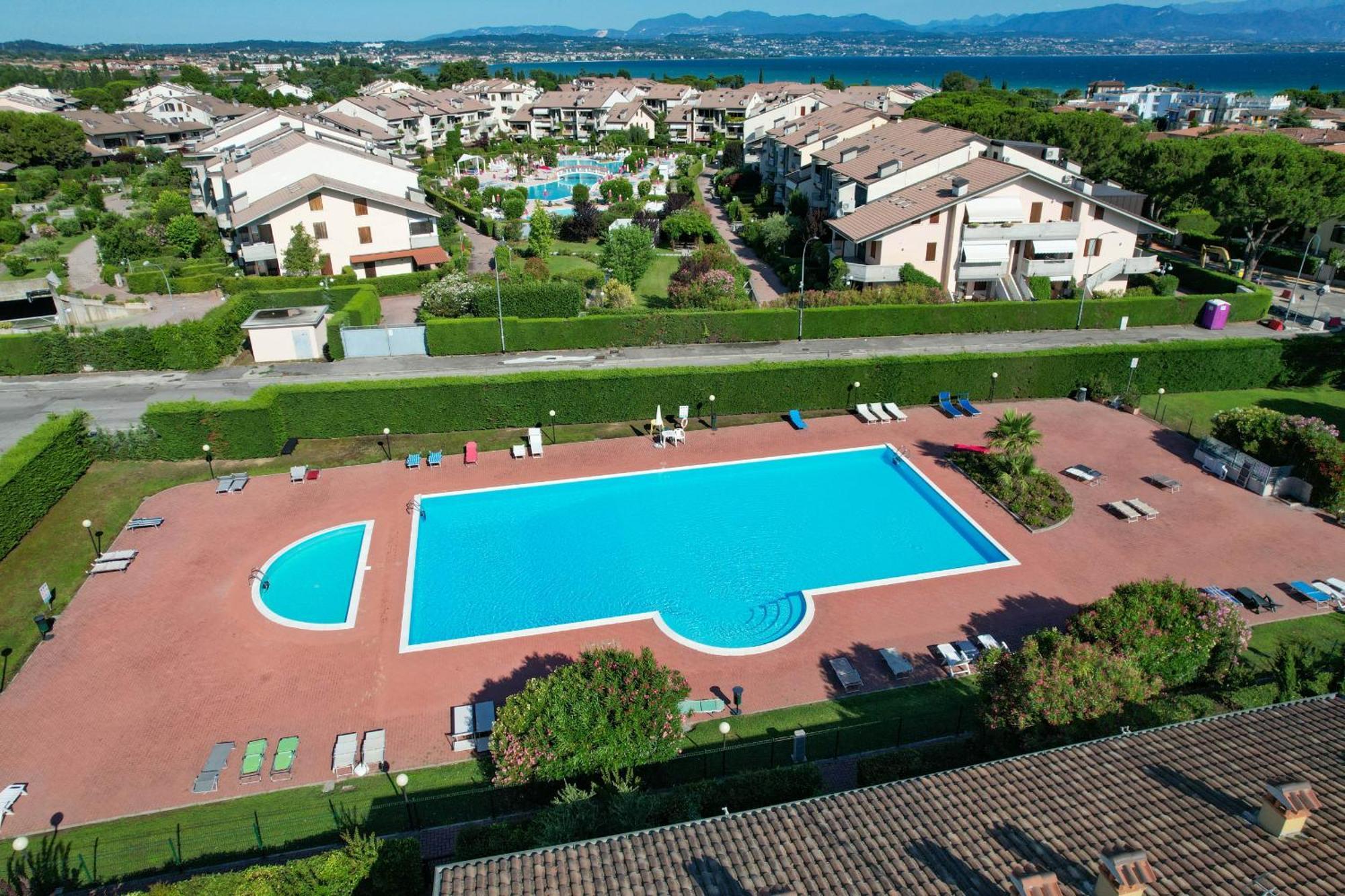 Appartamento Al Cascinale Desenzano del Garda Luaran gambar