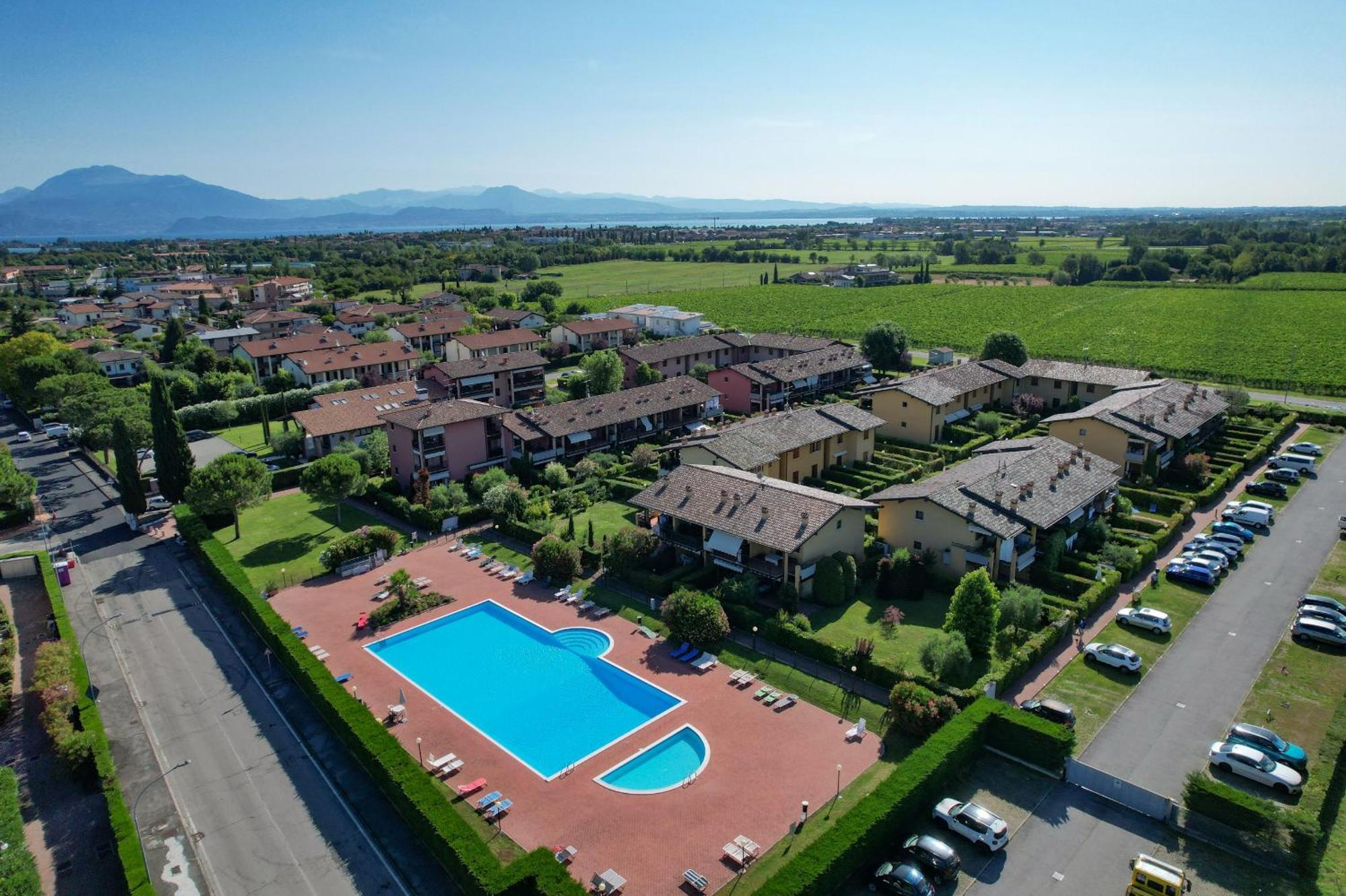 Appartamento Al Cascinale Desenzano del Garda Luaran gambar